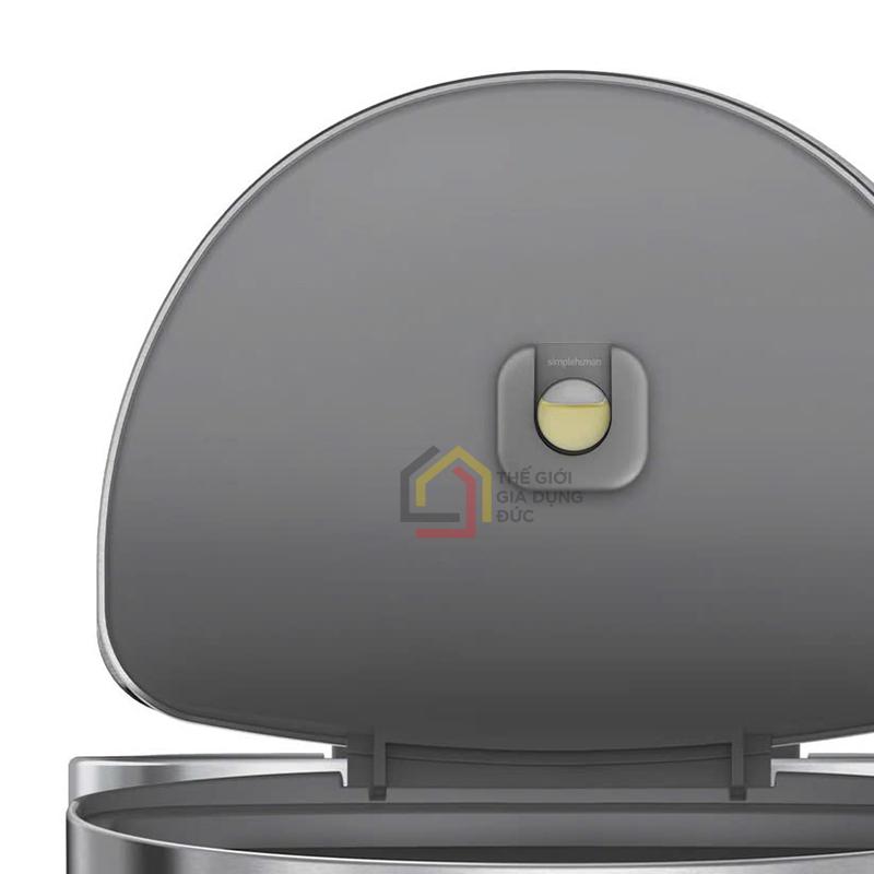 thung-rac-ban-nguyet-simplehuman-45l (4) Thùng rác bán nguyệt Simplehuman 45L