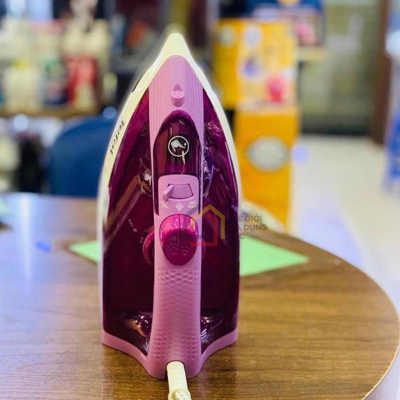 ban-la-hoi-nuoc-tefal-easy-steam-fv1955e0 (11) Bàn là hơi nước Tefal Easy Steam FV1955E0