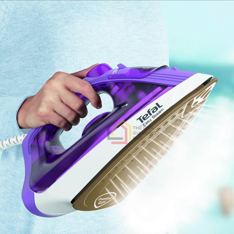 ban-la-hoi-nuoc-tefal-easy-steam-fv1955e0 (3) Bàn là hơi nước Tefal Easy Steam FV1955E0