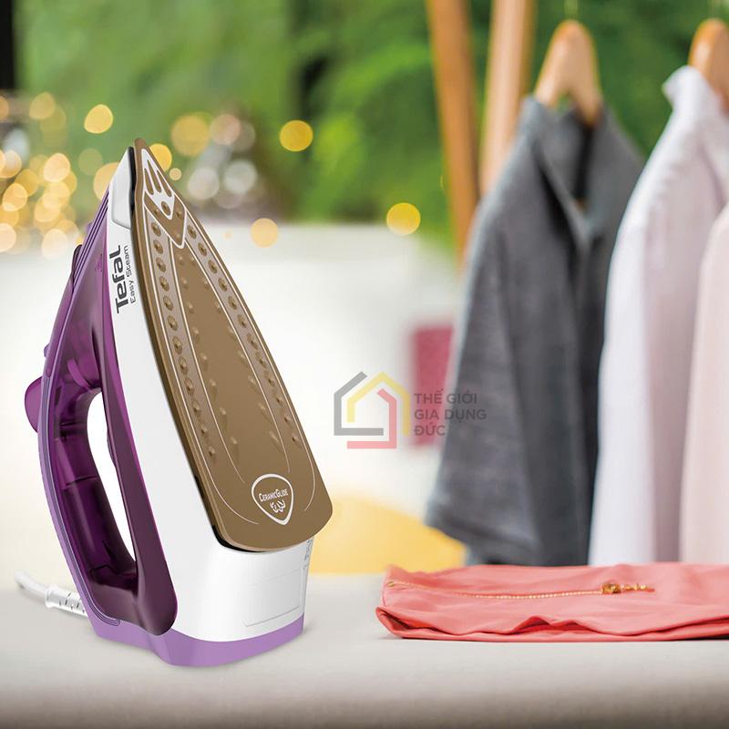 ban-la-hoi-nuoc-tefal-easy-steam-fv1955e0 (4) Bàn là hơi nước Tefal Easy Steam FV1955E0