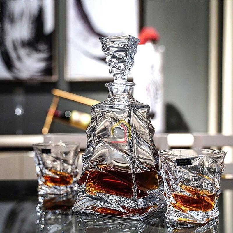 bo-binh-ruou-bohemia-750ml-kem-6-ly-300ml (3) Bộ bình rượu Bohemia 750ml kèm 6 Ly 300ml