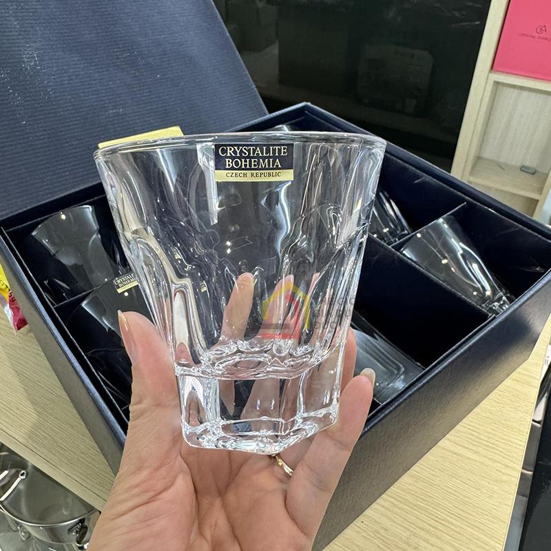 bo-binh-ruou-bohemia-900ml-kem-6-ly-230ml5 Bộ bình rượu Bohemia 900ml kèm 6 Ly 230ml