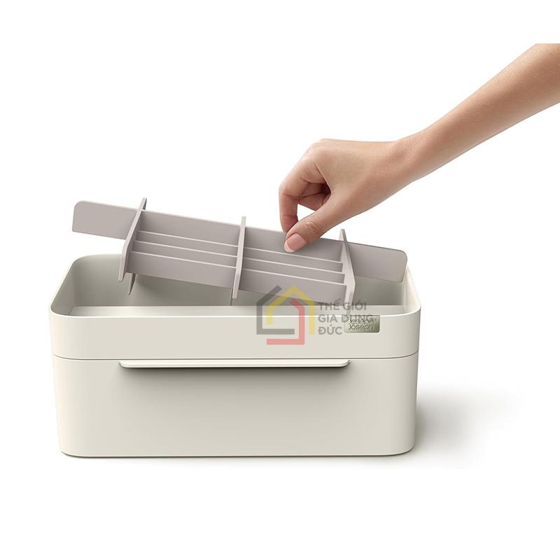 hop-chu-nhat-dung-do-trang-diem-kem-guong-joseph-joseph-viva-75005-5 Hộp chữ nhật đựng đồ trang điểm kèm gương Joseph Joseph Viva 75005