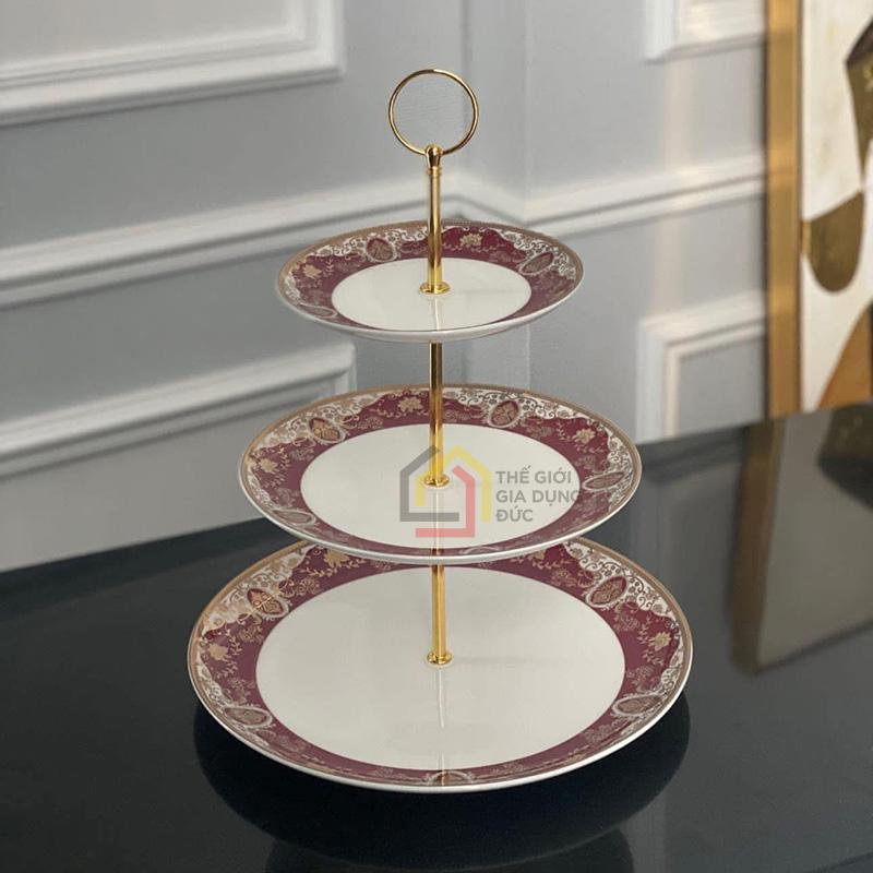 ke-banh-hoang-gia-vien-do-imperial-thiet-ke-dam-net-chau-au1 Kệ bánh hoàng gia viền đỏ Imperial thiết kế đậm nét châu Âu