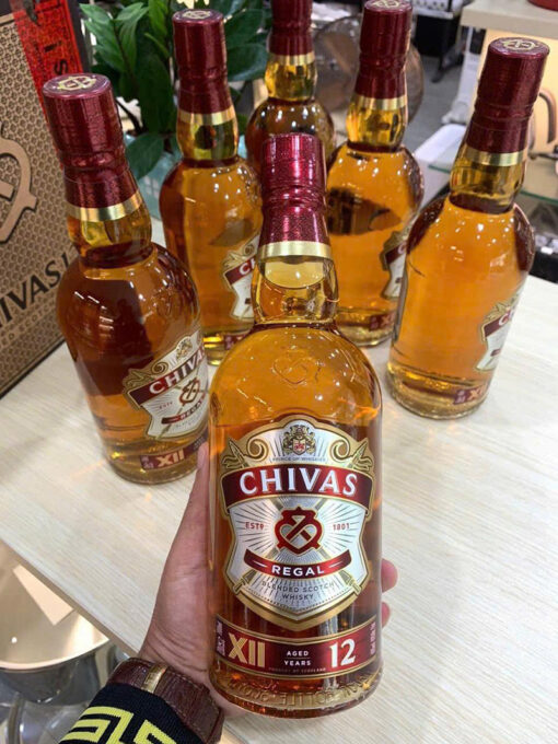 Rượu Chivas 12