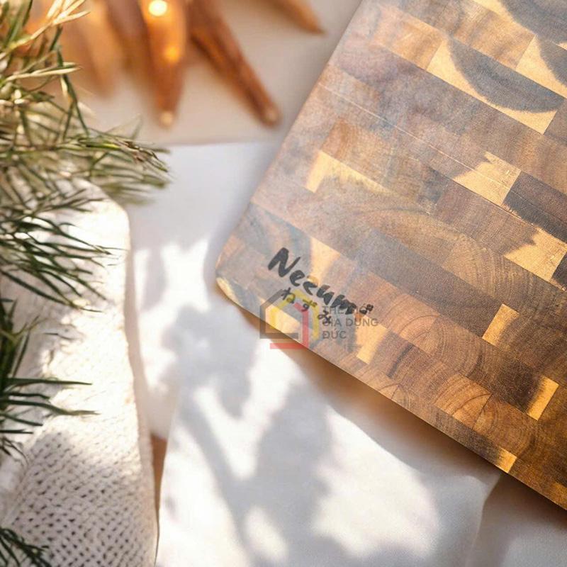 thot-go-teak-cao-cap-nezumi-nhat-ban-305-x-205-x-3cm4 Thớt gỗ Teak cao cấp Nezumi Nhật Bản (30,5 x 20,5 x 3cm)