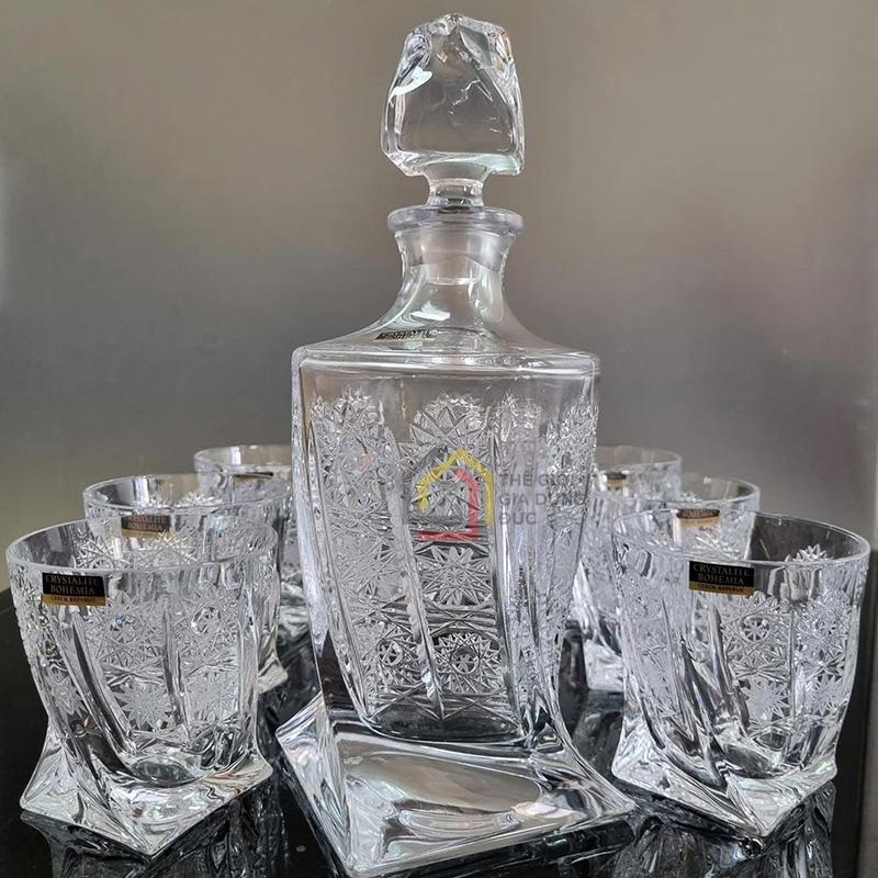 bo-binh-6-coc-pha-le-mai-bohemia-1-binh-770ml-6-coc-340ml (3) Bộ bình + 6 cốc pha lê mài Bohemia (1 bình 770ml + 6 cốc 340ml)