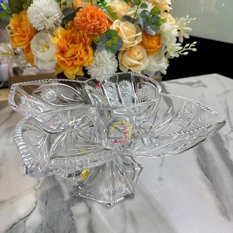 khay-mut-4-canh-hoa-pha-le-mai-chan-cao-bohemia (1) Khay mứt 4 cánh hoa pha lê mài chân cao Bohemia