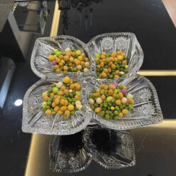 Khay mứt 4 cánh hoa pha lê mài chân cao Bohemia