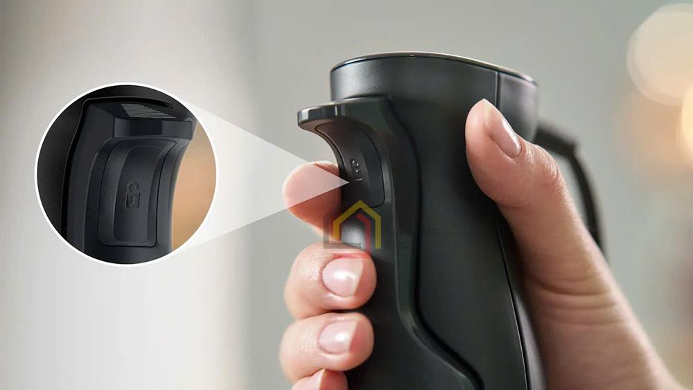 Máy xay cầm tay Bosch MSM4B6V2 đen - kèm hút chân không