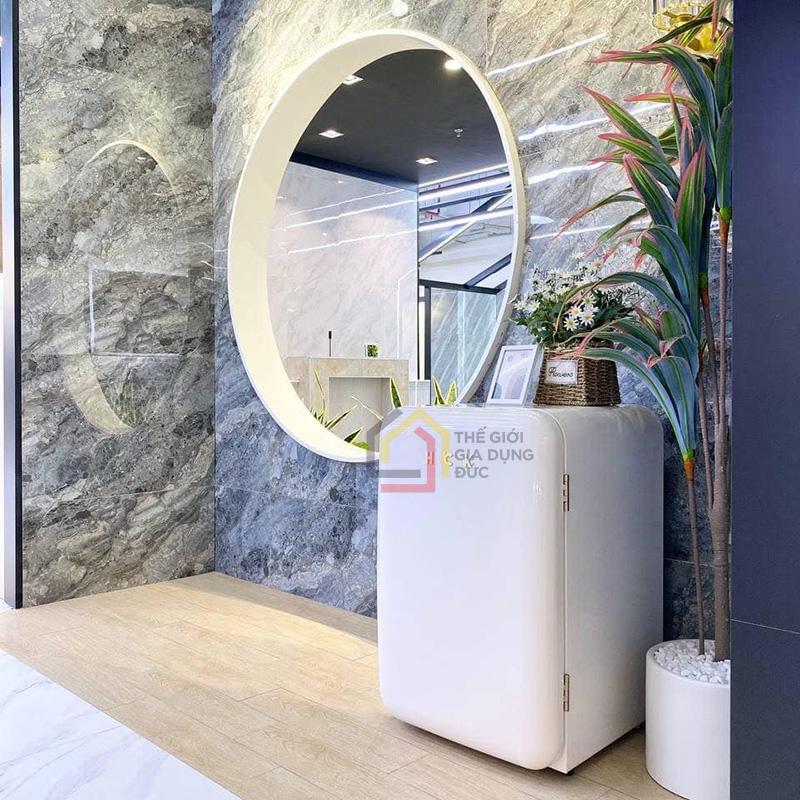 tu-lanh-retro-hck-107l-trang2 Tủ lạnh Retro HCK 107L (Trắng)