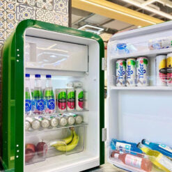 Tủ lạnh Retro HCK Sleepy Girl (Xanh) 107L