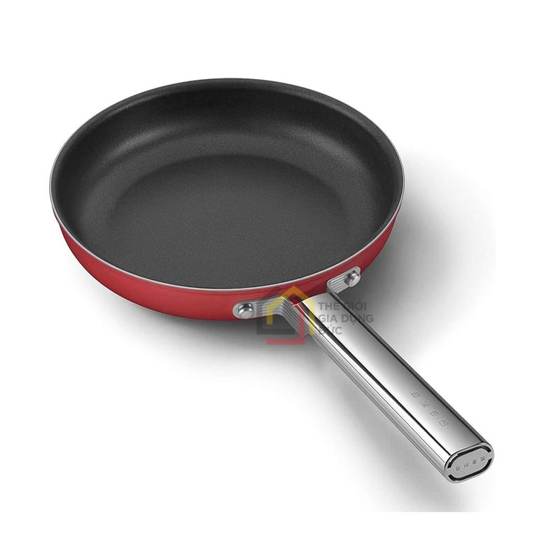 chao-ran-smeg-ckff3001-30cm7 Chảo rán Smeg CKFF3001RDM 30cm
