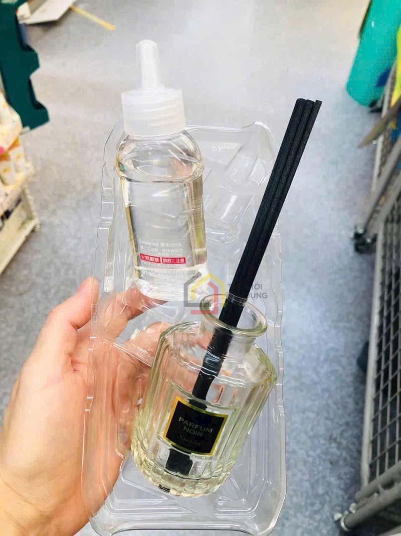 nuoc-hoa-khuech-tan-thom-phong-sawaday-stick-nhat-ban12 Nước hoa khuếch tán thơm phòng Sawaday Stick Nhật Bản