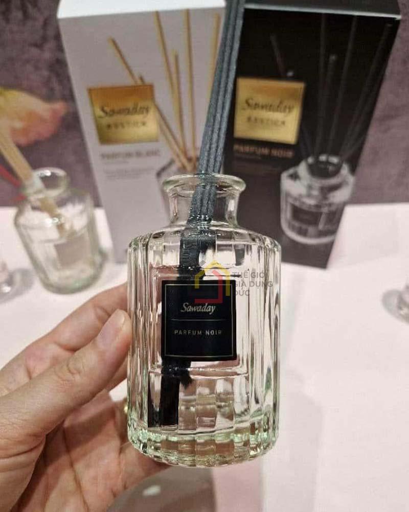 nuoc-hoa-khuech-tan-thom-phong-sawaday-stick-nhat-ban4 Nước hoa khuếch tán thơm phòng Sawaday Stick Nhật Bản