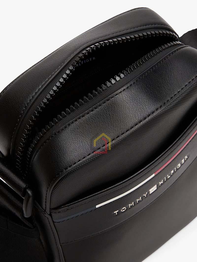 tui-deo-cheo-nam-tommy-hilfiger (3) Túi đeo chéo nam Tommy Hilfiger màu đen