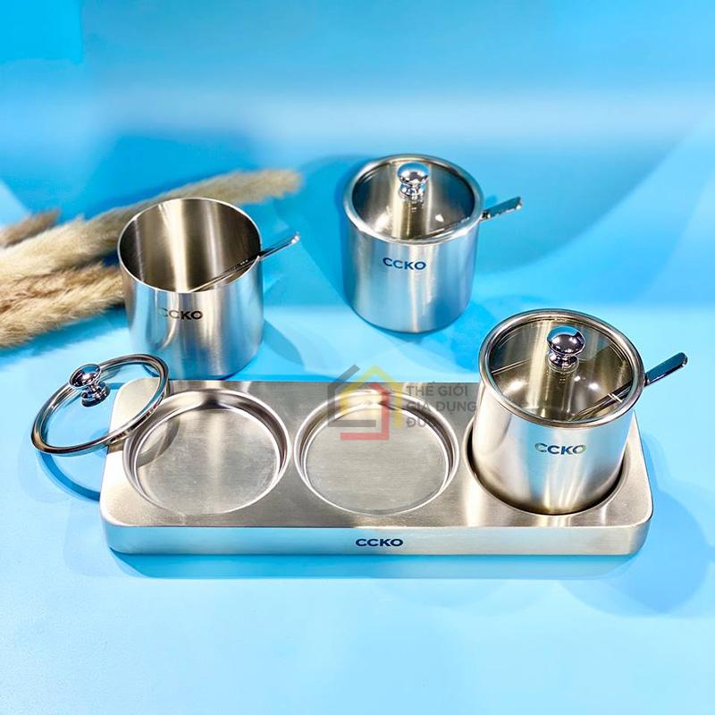 set-3-hu-dung-gia-vi-inox-304-ccko-nap-thuy-tinh-kem-khay (12) Set 3 hũ đựng gia vị inox 304 CCKO nắp thủy tinh kèm khay