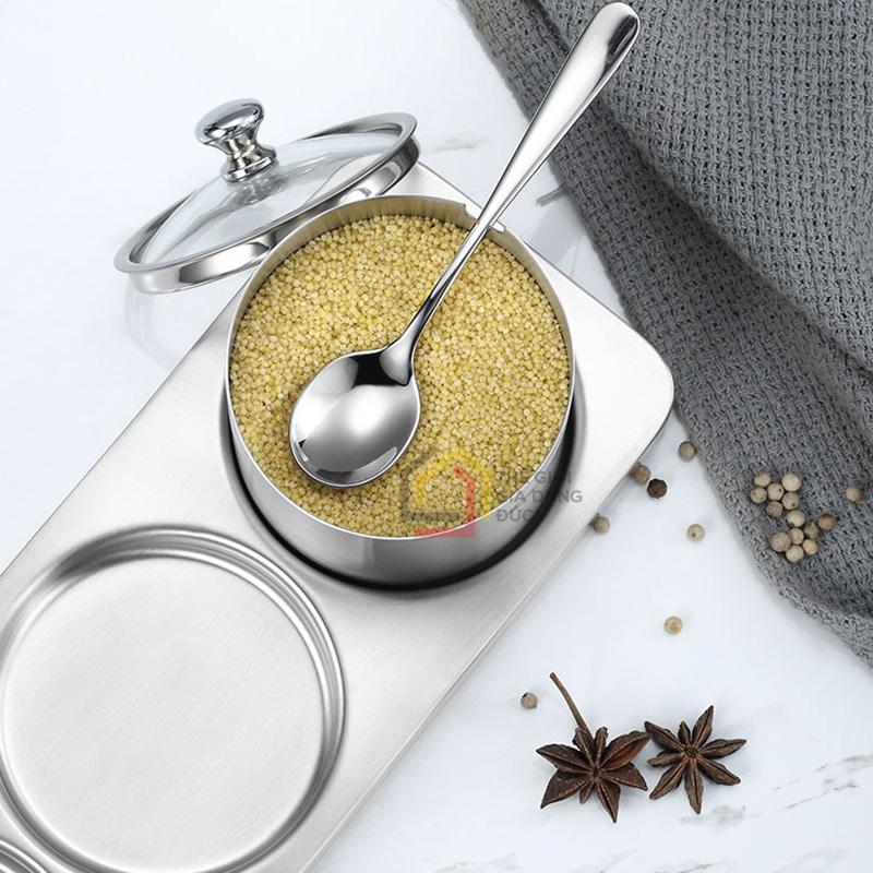 set-4-hu-dung-gia-vi-inox-304-ccko-nap-thuy-tinh-kem-khay4 Set 4 hũ đựng gia vị inox 304 CCKO nắp thủy tinh kèm khay