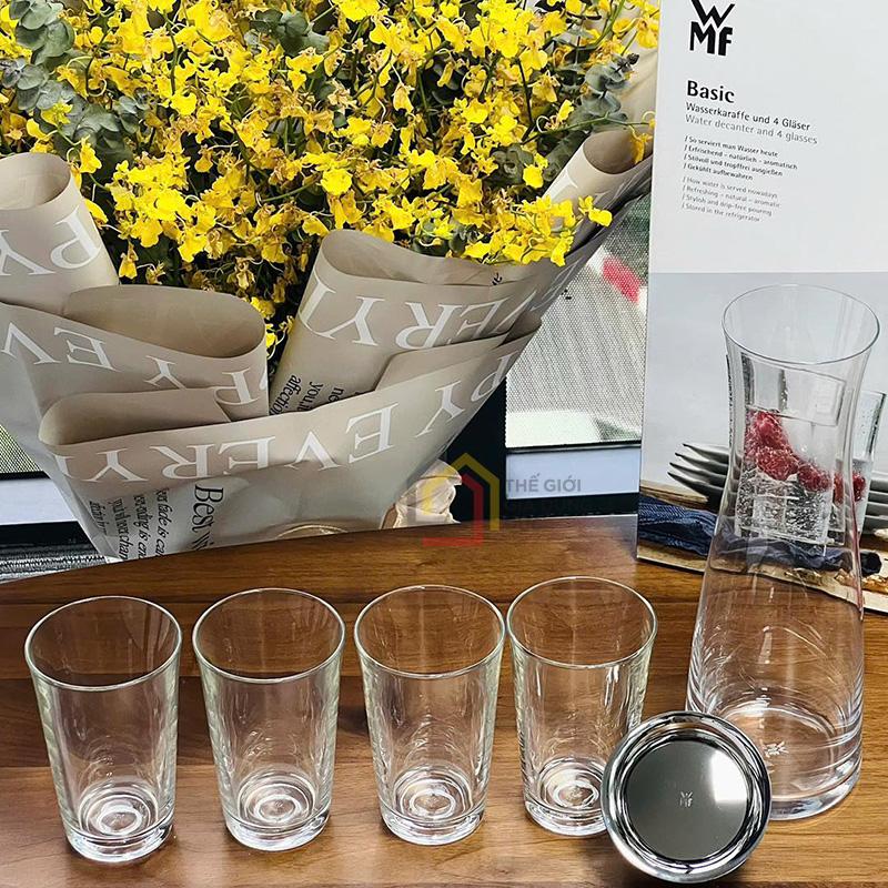 set-binh-4-coc-thuy-tinh-wmf-basic-binh-1l-4-coc-250ml12 Set bình + 4 cốc thủy tinh WMF Basic (Bình 1L + 4 cốc 250ml)