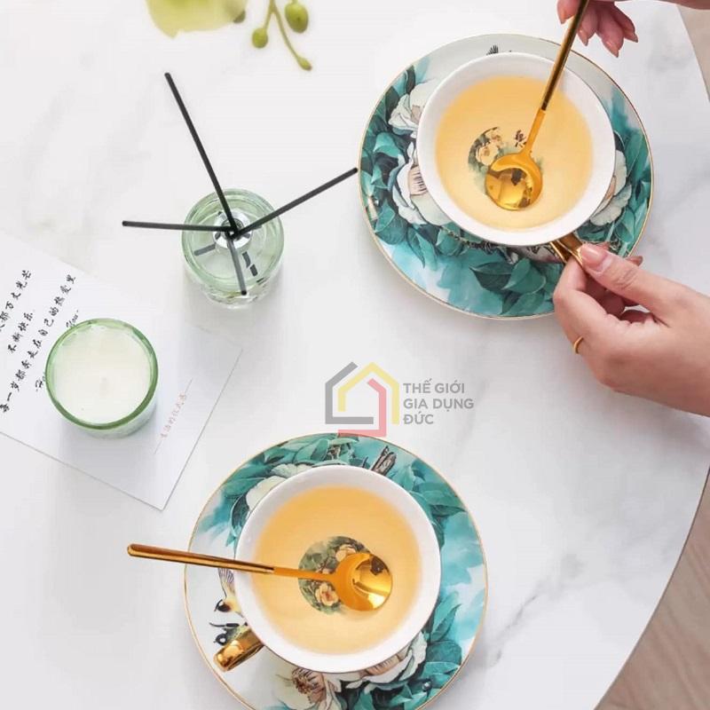 bo-am-chen-su-cao-cap-hoa-van-chim-hoa-nghe-thuat (4) Bộ ấm chén sứ cao cấp hoa văn chim - hoa nghệ thuật