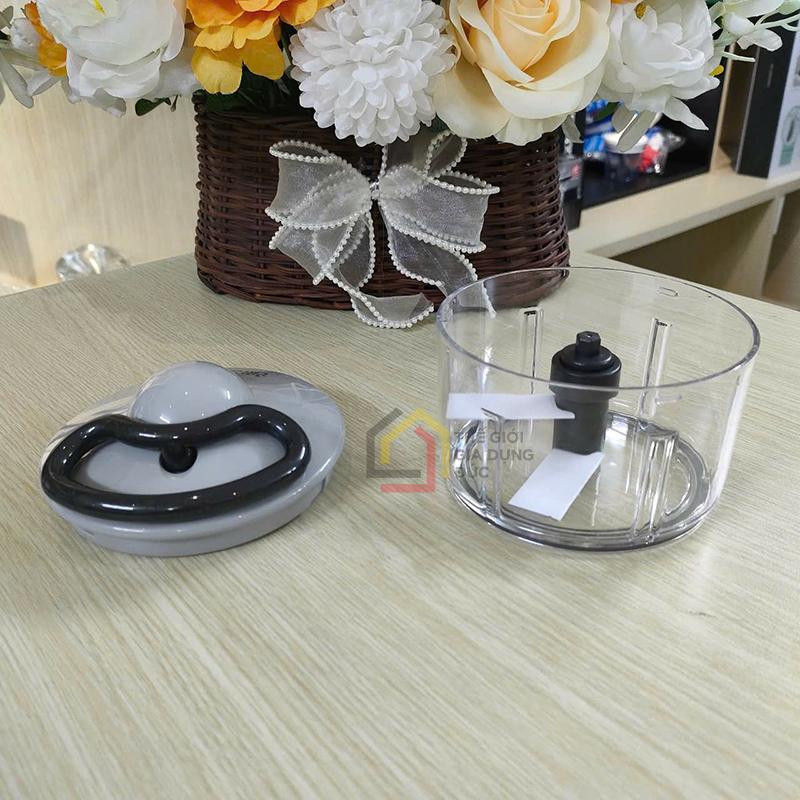 may-cat-rau-cu-hanh-toi-va-cac-loai-hat-bat-tay-tefal-jamie-oliver2 Máy cắt rau củ, hành tỏi và các loại hạt bắt tay Tefal Jamie Oliver