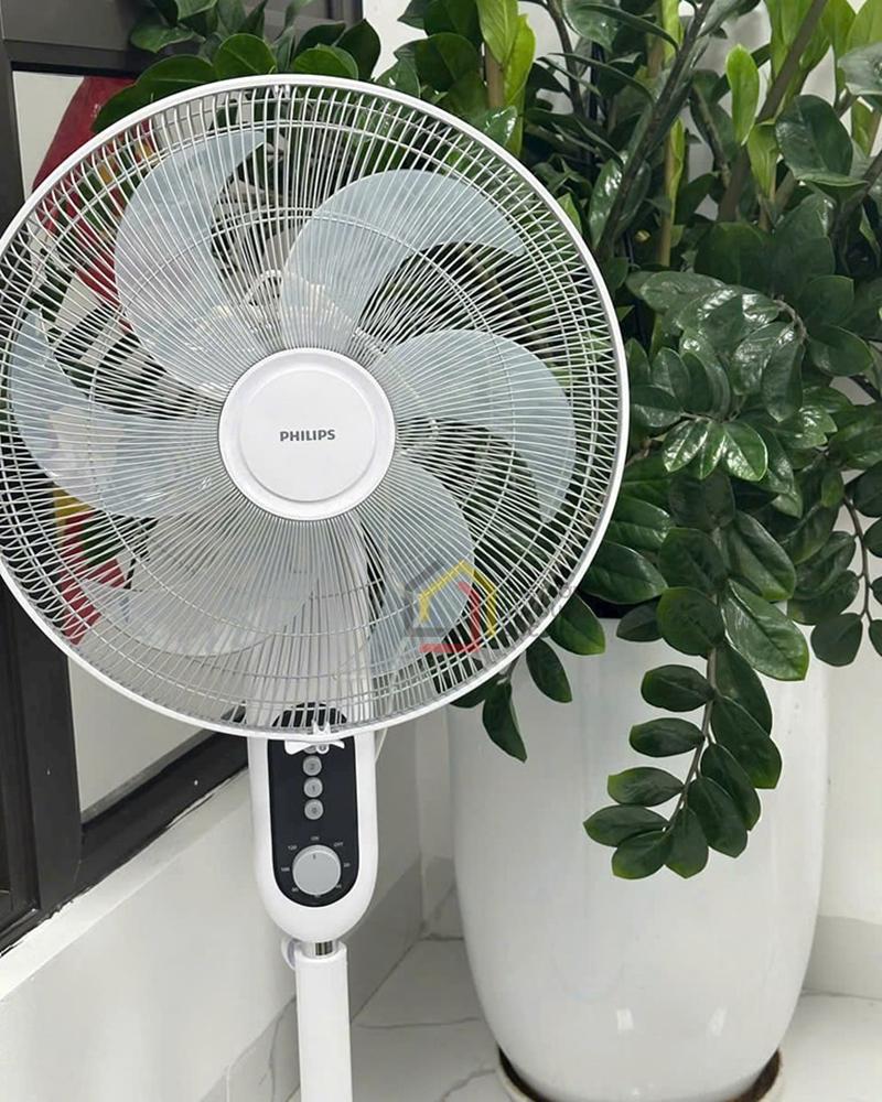 quat-dung-philips-cx1220-00-45w (9) Quạt đứng Philips CX1220/00 45W (trắng)