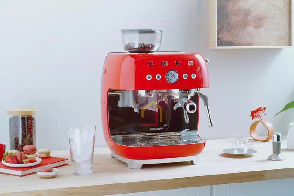 Máy pha cafe SMEG EGF03