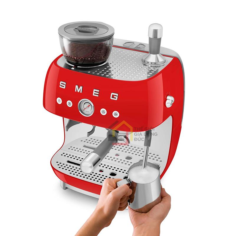 may-pha-cafe-smeg-egf03-4 Máy pha cafe SMEG EGF03