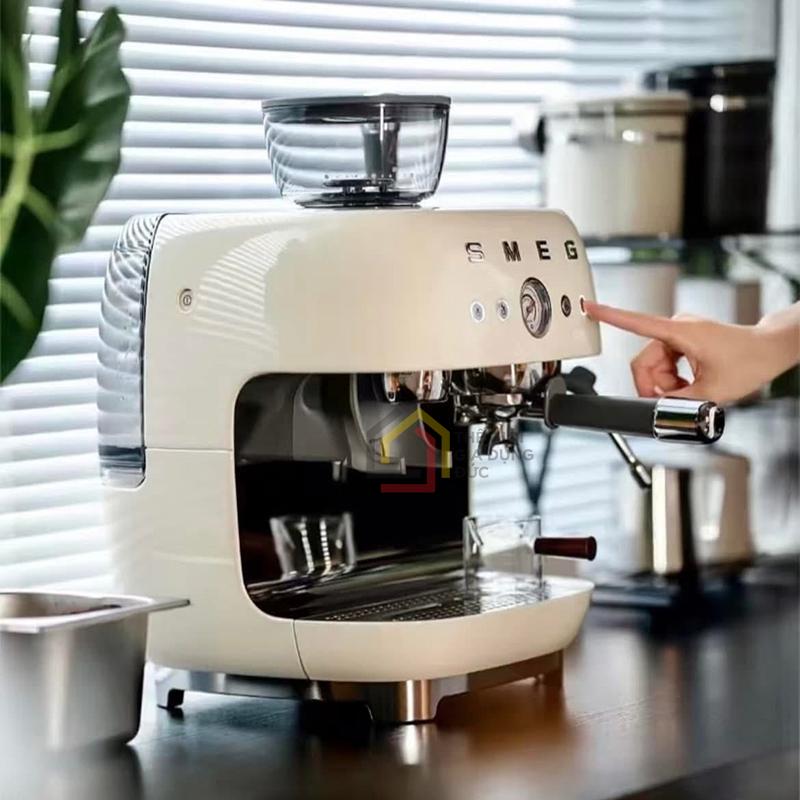 may-pha-cafe-smeg-egf03-9 Máy pha cafe SMEG EGF03