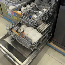 Máy rửa chén độc lập Comfee CDW-8F60RB