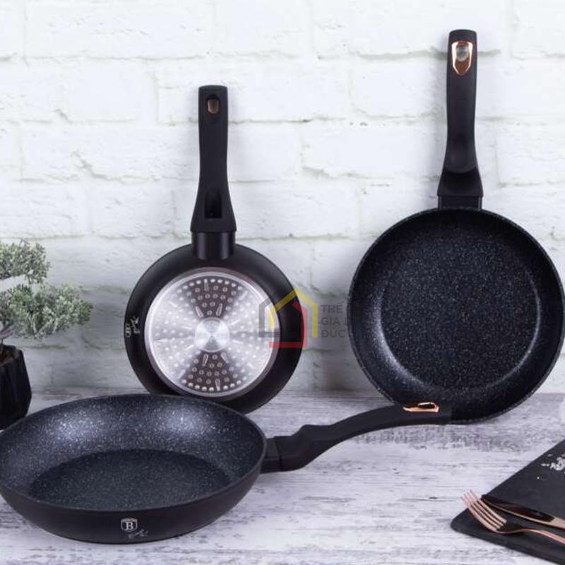 set-3-chao-berlinger-haus-1-chao-20cm-1-chao-24cm-1-chao-28cm (3) Set 3 chảo Berlinger Haus (1 chảo 20cm, 1 chảo 24cm, 1 chảo 28cm)