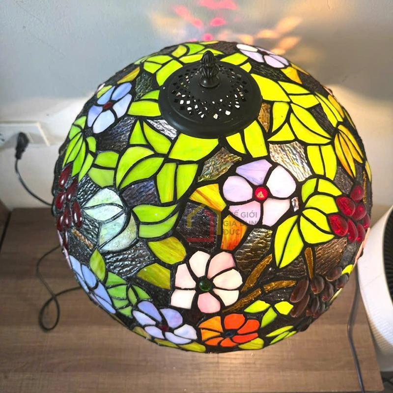 den-tiffany-than-cay-cao-60cm-chao-rong-40cm3 Đèn Tiffany thân cây (cao 60cm, chao rộng 40cm)