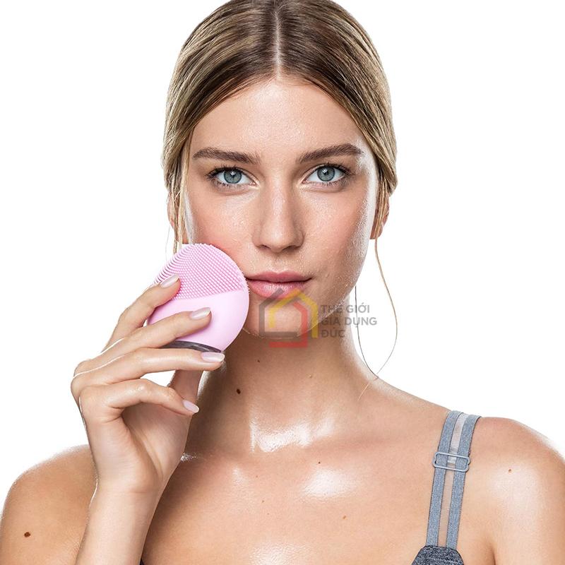 may-rua-mat-foreo-luna-mini-2-3 Máy rửa mặt Foreo Luna Mini 2