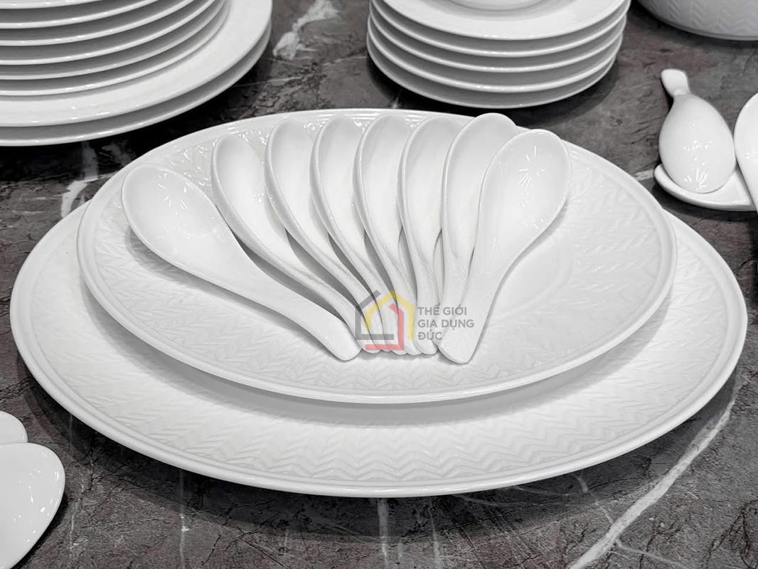 bo-bat-su-royal-berlin-72-mon10 Bộ bát sứ Royal Berlin 72 món