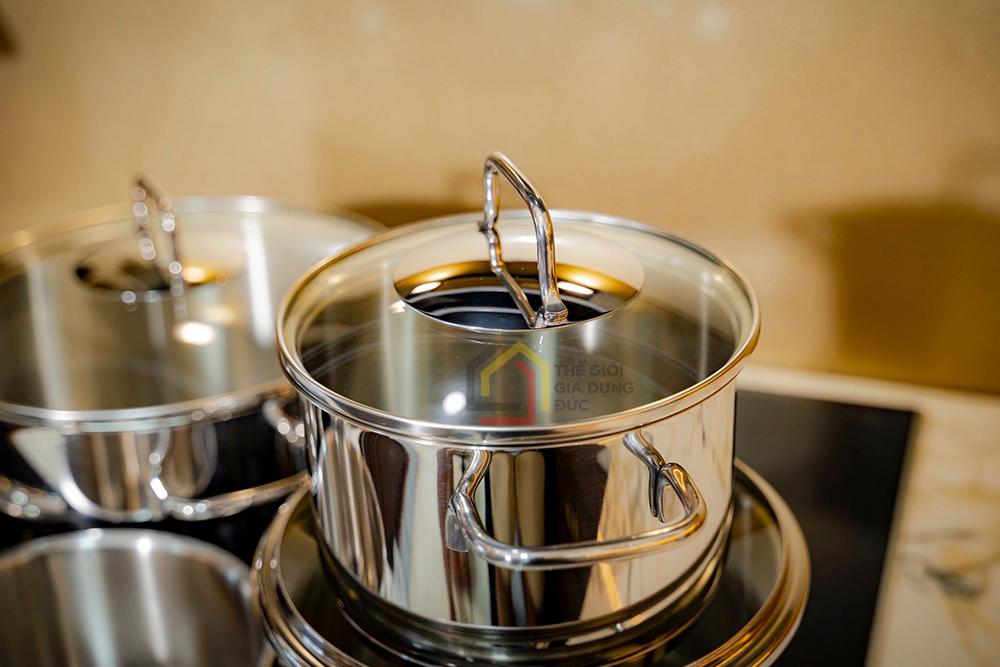 Bộ nồi Wmf Astoria 4 món (3 nồi, 1 quánh)