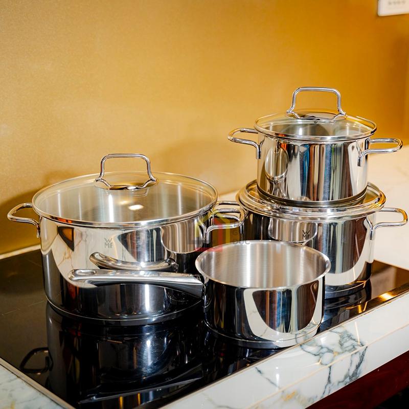 bo-noi-wmf-astoria-4-mon (9) Bộ nồi Wmf Astoria 4 món (3 nồi, 1 quánh)