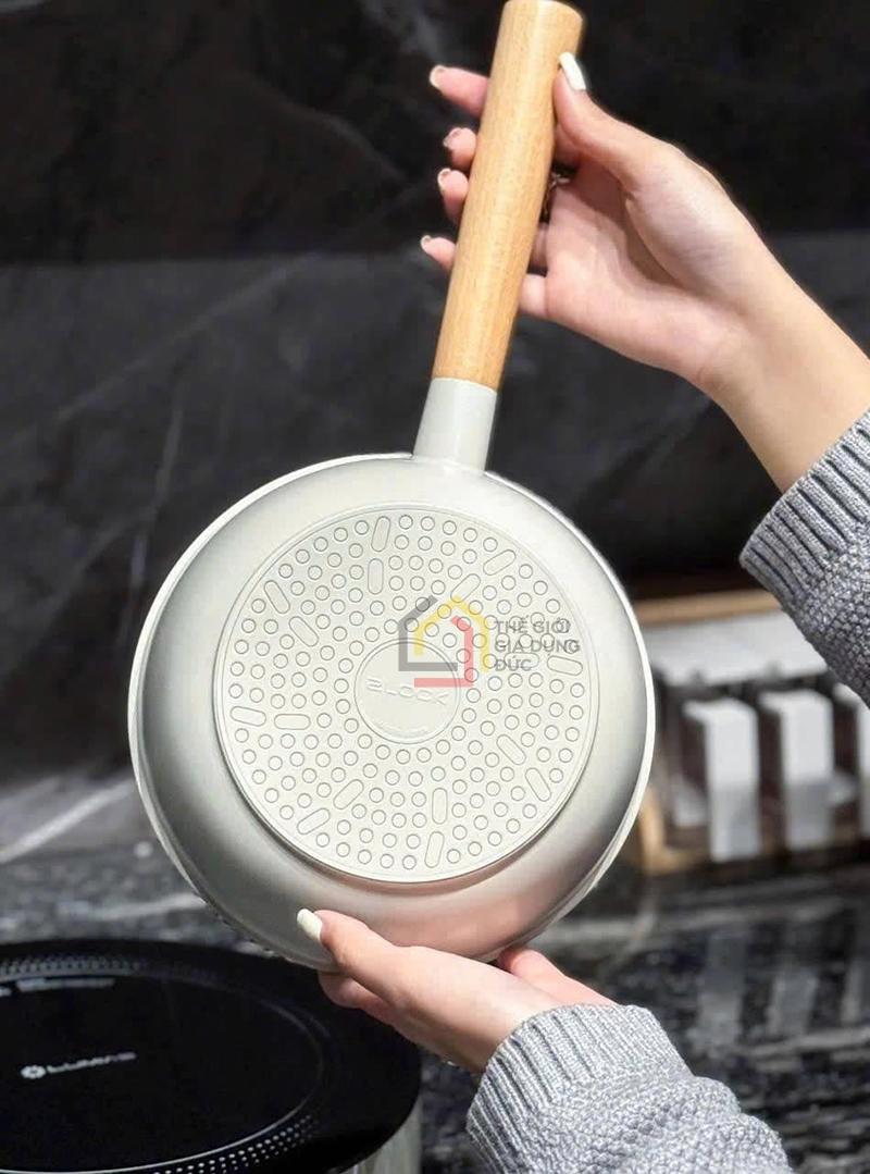 chao-quanh-mini-18cm-2lock1 Chảo quánh mini 18cm 2LOCK