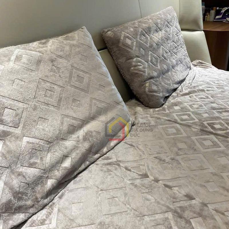 chan-long-cuu-cao-cap-morano-tang-kem-2-vo-goi (8) Chăn lông cừu cao cấp Morano tặng kèm 2 vỏ gối