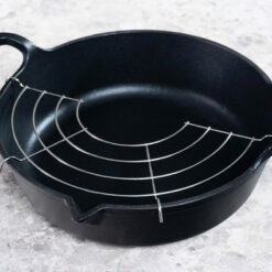 Chảo gang mỏ quạ GKÖCH 24cm nắp kính