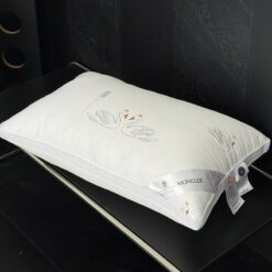 Gối Moncler size 48x74cm (đôi gồm 2 cái)