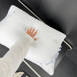 Gối Moncler size 48x74cm (đôi gồm 2 cái)