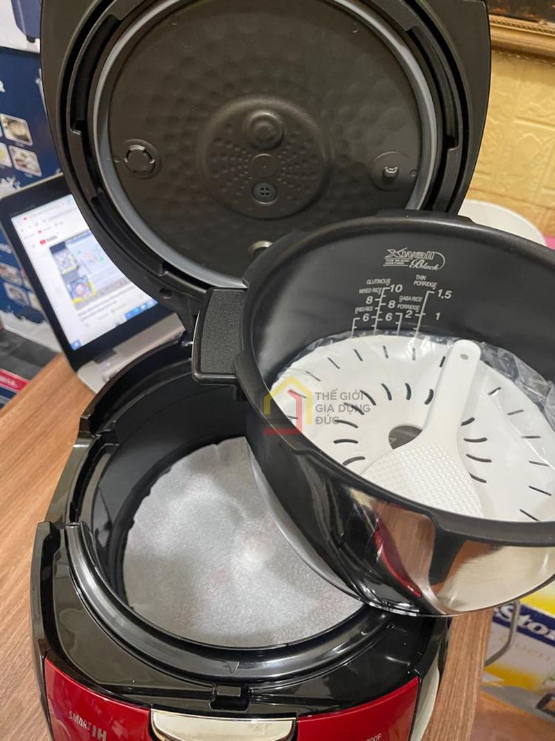 noi-com-dien-cao-tan-ap-suat-cuckoo-crp-hus1000f-1-8l (8) Nồi cơm điện cao tần áp suất CUCKOO CRP-HUS1000F 1.8L đỏ