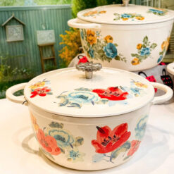 Nồi gang cánh hoa The Pioneer Woman size 25cm