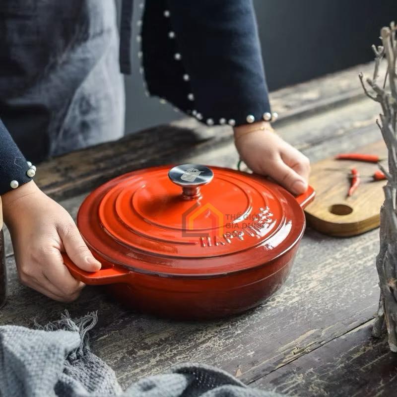 noi-gang-trang-men-happiness-size-23cm (7) Nồi gang tráng men Happiness size 23cm