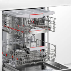 Bảng điều khiển cảm ứng và màn hình LED hiện đại, dễ sử dụng.