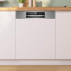 Bảng điều khiển cảm ứng và màn hình LED hiện đại, dễ sử dụng.