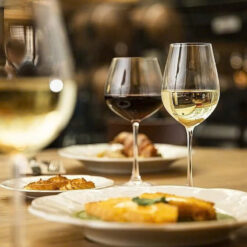 Set 6 ly vang trắng Bohemia Colibri 350ml