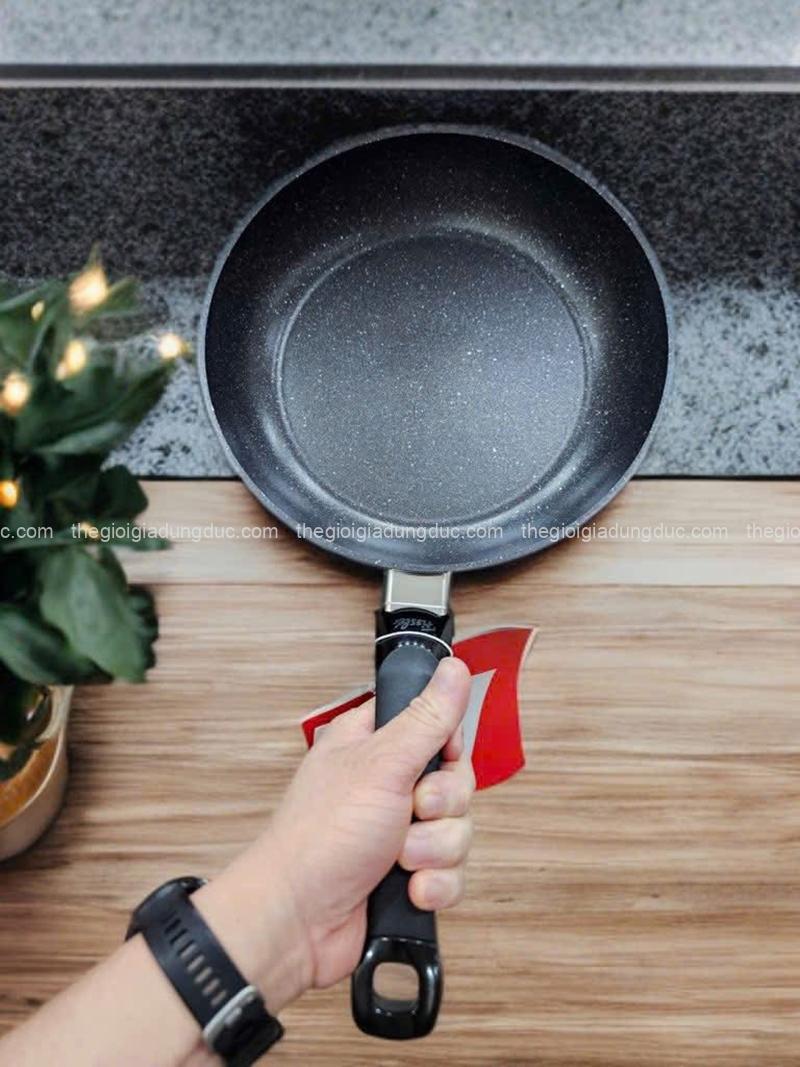 chao-chong-dinh-fissler-stardust-forte-28cm (4) Chảo chống dính Fissler Stardust Forte 28cm