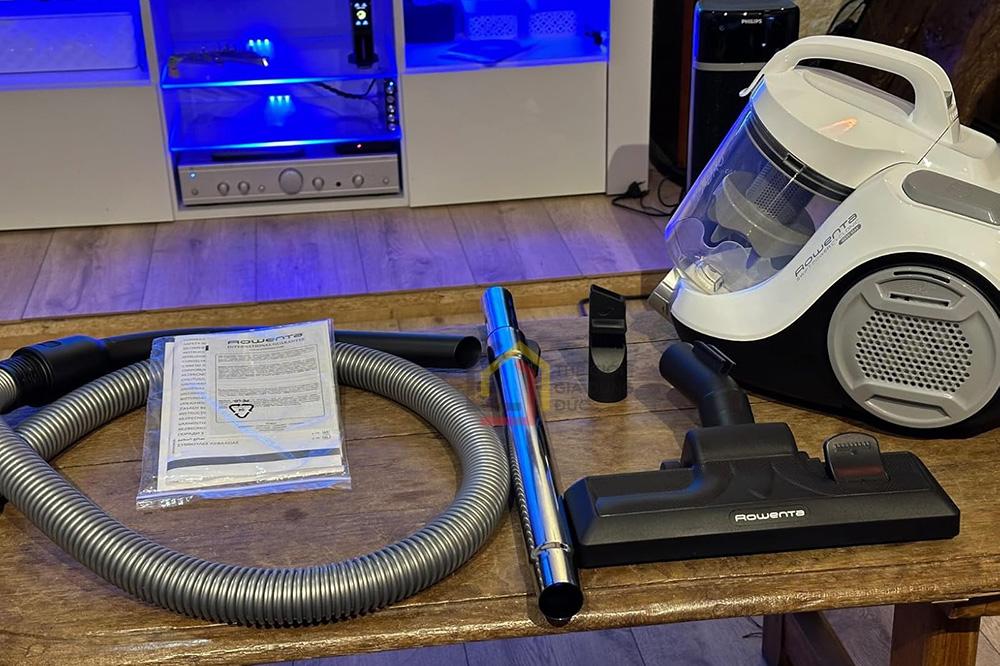 Máy hút bụi Rowenta Swift Power Cyclonic RO2917