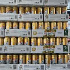 Két 24 lon bia vàng Steiger